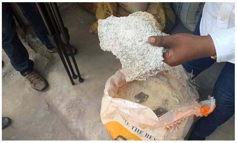 Sample of the rice given by Nigeria Customs for the people of Oyo state as palliative